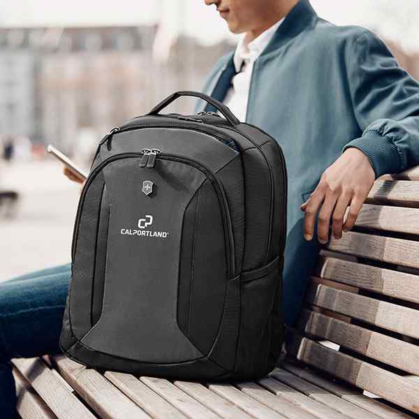 C611719 VICTORINOX® JOURNEY COLLECTION FLYER
